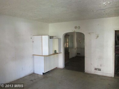 2909 Grantley Ave, Baltimore, MD 21215 - photo 2