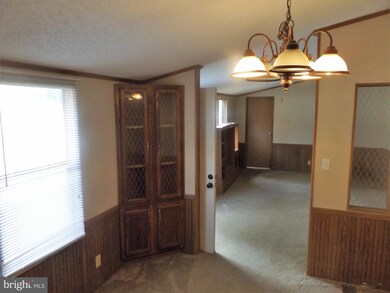 345 Cedar Ln, Colonial Beach, VA 22443 - photo 3