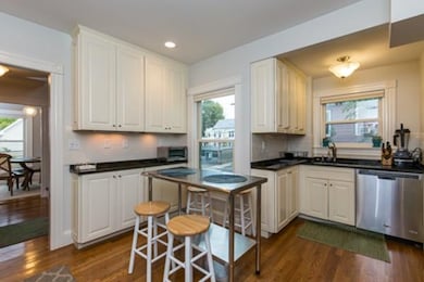 28 Elmwood St unit 2, Somerville, MA 02144 - photo 5