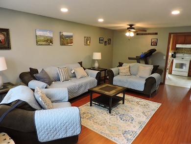 2 Saint Marc Cir unit I, South Windsor, CT 06074 - photo 4