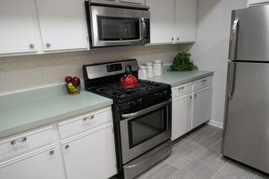 712 Schley Ave unit 12, Toms River, NJ 08755 - photo 6