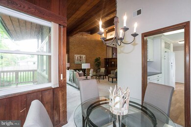 207 Longview Dr, Alexandria, VA 22314 - photo 6