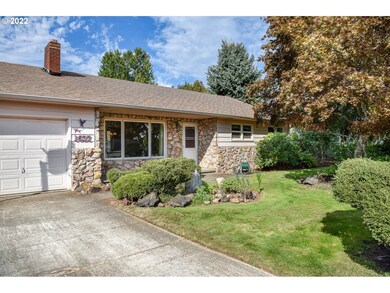1637 Curtis Ave, Eugene, OR 97401 - photo 3