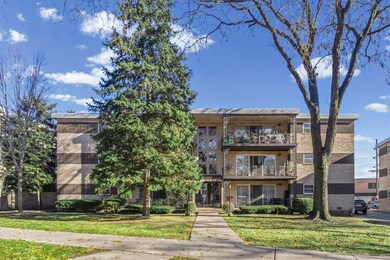 917 8th Ave unit 9, La Grange, IL 60525 - photo 2