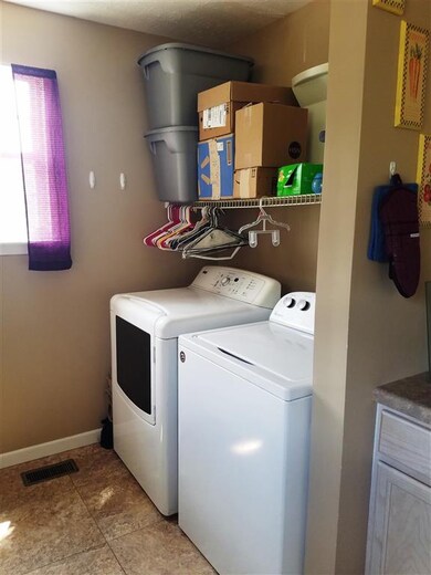 230 Shelbyville Mills Rd, Shelbyville, TN 37160 - photo 5