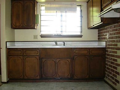 3506 Walnut Creek Dr, Columbus, OH 43224 - photo 4