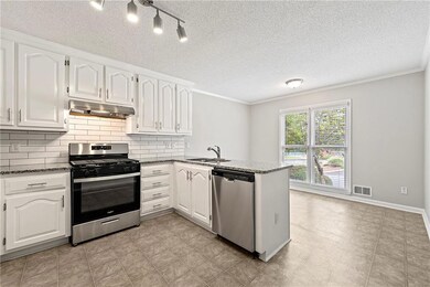 100 Whisperwood Ln NW, Marietta, GA 30064 - photo 5