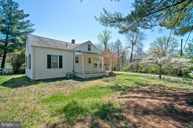 3029 Sleepy Hollow Rd, Falls Church, VA 22042 - photo 4