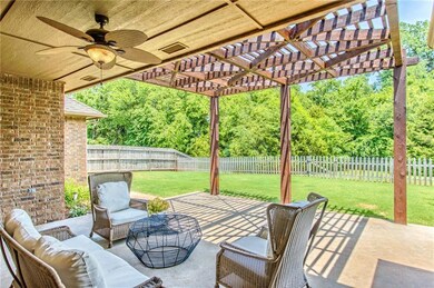 19804 Crest Ridge Dr, Edmond, OK 73012 - photo 3