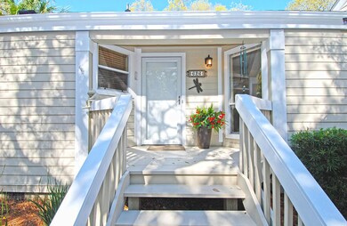 MLS2_DSC_0036_front entrance 1_fxed