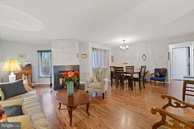 2217 Lowells Glen Rd unit C, Parkville, MD 21234 - photo 5