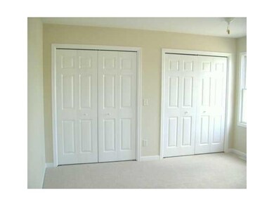 Master Bedroom. Masterbedroom with his and hers cl