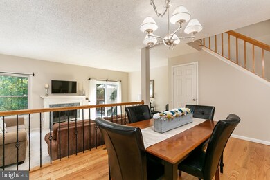 1413 Newport Spring Ct, Reston, VA 20194 - photo 7