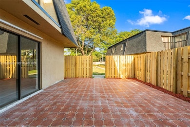 14201 SW 94th Cir Ln unit 1035, Miami, FL 33186 - photo 5