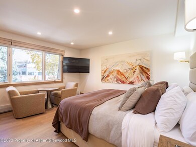 MLS - 205 E Durant Street - Photo-9