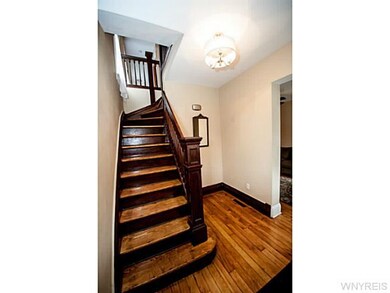 Foyer Formal entryway