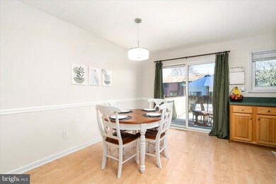 182 Canterbury Ct, East Windsor, NJ 08520 - photo 7