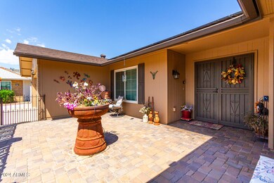 ELEGANT FRONT PAVER PATIO