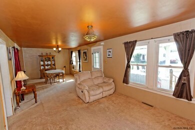 27 Michigan Ave, Albany, NY 12205 - photo 4