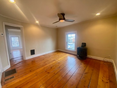 35 Broad St unit 3, Newburyport, MA 01950 - photo 3