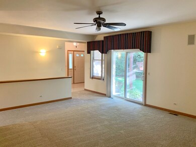 2104 Glacier Ct, Algonquin, IL 60102 - photo 6