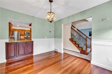 8319 Bradfords Gate, Olmsted Falls, OH 44138 - photo 6