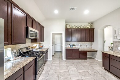 5718 Maxon Ct, Rosenberg, TX 77471 - photo 4