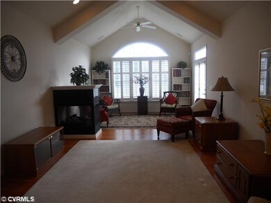 Den/Family/Great Room - Wow! Huge Great Room w/Gas