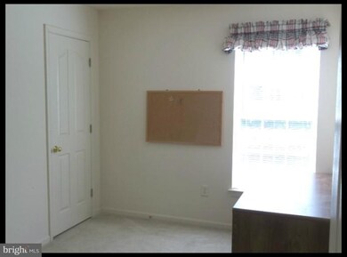 9516 Midaro Ct, Nottingham, MD 21236 - photo 4