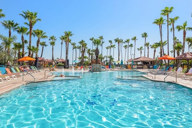 2 hot tubs &  2 pools