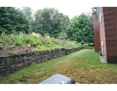 13 Harding St unit 7, South Grafton, MA 01560 - photo 2