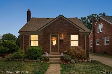 2020 Kingsbury Ave, Dearborn, MI 48128 - photo 3