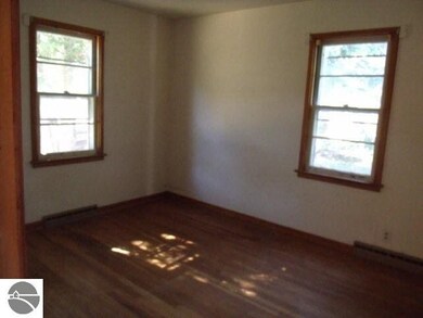 514 W Main St, Hale, MI 48739 - photo 7