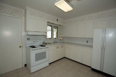 239 Whitehall Rd, Albany, NY 12209 - photo 3