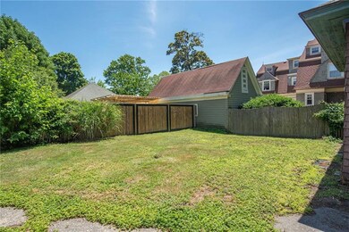 136 Arnold Ave, Cranston, RI 02905 - photo 7