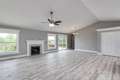 1137 Pisa Dr, Caseyville, IL 62232 - photo 4