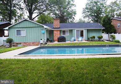 705 Bricker Dr, Fort Washington, MD 20744 - photo 2