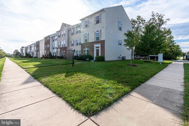 42965 Edgewater St, Chantilly, VA 20152 - photo 3