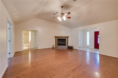 1116 Bryan Dr, Moore, OK 73160 - photo 6