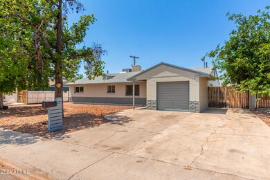 8248 W Piccadilly Rd, Phoenix, AZ 85033 - photo 3