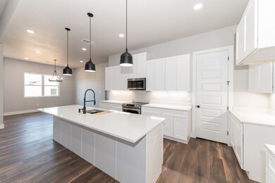 121 Madrona Ln, Fredericksburg, TX 78624 - photo 4