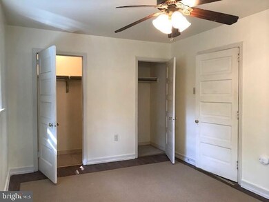 48 S 6th St unit 5, Quakertown, PA 18951 - photo 4