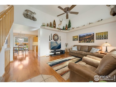 Spacious living room