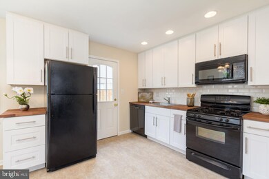 8711 Littlewood Rd, Parkville, MD 21234 - photo 7