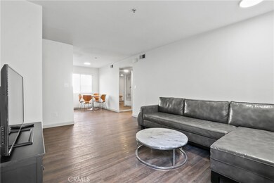 112 N Primrose Ave unit C, Alhambra, CA 91801 - photo 2