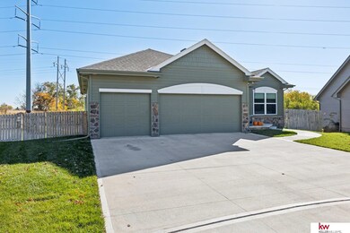 2011 Geri Cir, Bellevue, NE 68147 - photo 3