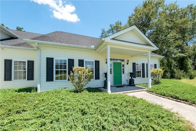 1225 E Hampton Dr, Statesboro, GA 30461 - photo 5