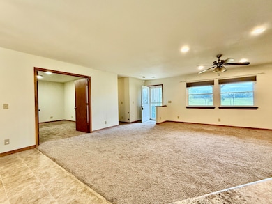 38037 S 4417 Rd, Big Cabin, OK 74332 - photo 5