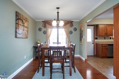 1435 Painted Leaf Dr, Crown Point, IN 46307 - photo 3