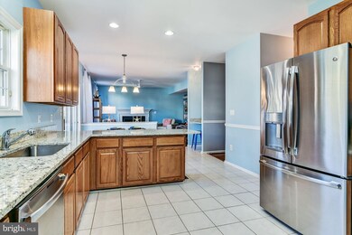 11603 Scarlet Leaf Cir, Germantown, MD 20876 - photo 7